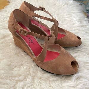 Pas de Rouge Suede Wedge Sandals Tan 8.5